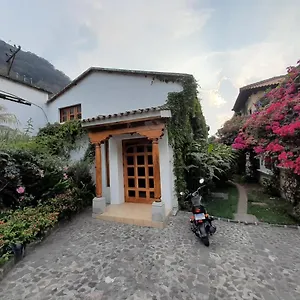 Casa Buho Antigua